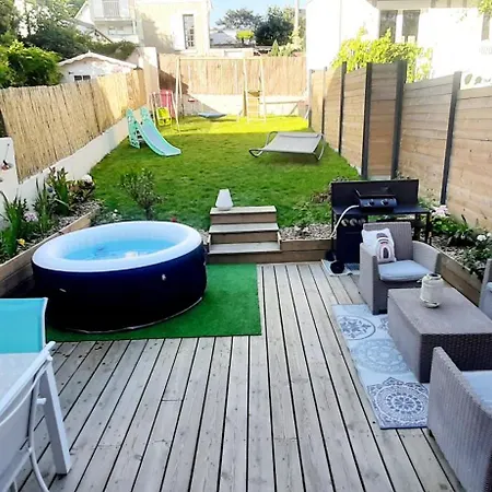 Maison De Familiale A Holiday home *